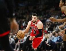 PG游戏官网登录入口-公牛主场惊险战胜骑士，拉文绝杀的简单介绍