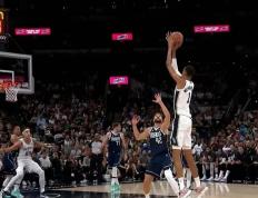 PG电子试玩-关于独行侠鏖战雄鹿，福克斯状态火热的信息