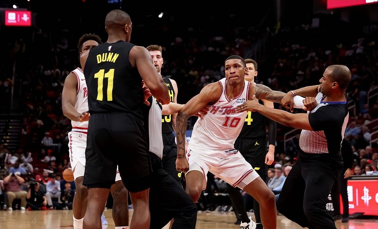 PG电子试玩官网-火箭胜勇士，豪取五连胜