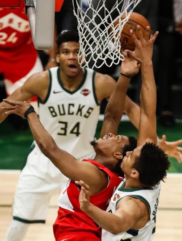 PG电子线上登入-包含强强争霸：加拿大国家队与中国国家队争夺先机的词条