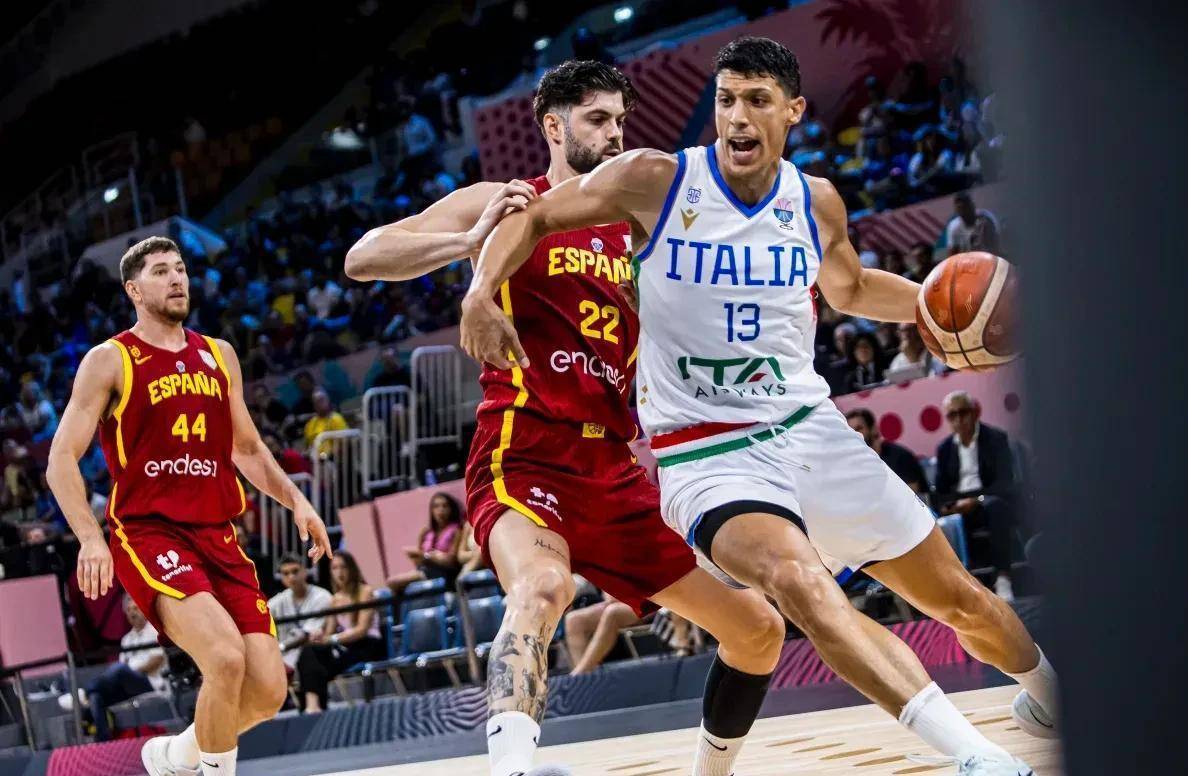 PG电子官网入口-意大利篮球比赛吸引大批球迷观看