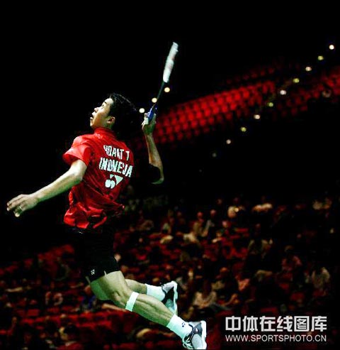 PG中国登录入口-英格兰羽毛球队横扫法国羽毛球队，陶菲克关键制胜